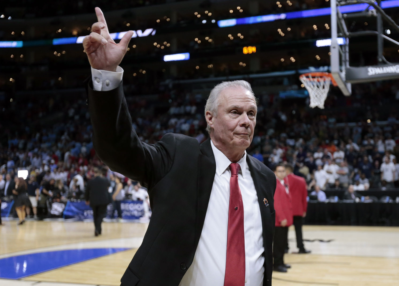Bo Ryan walks off after NCAA tourney win 2015, State Journal photo